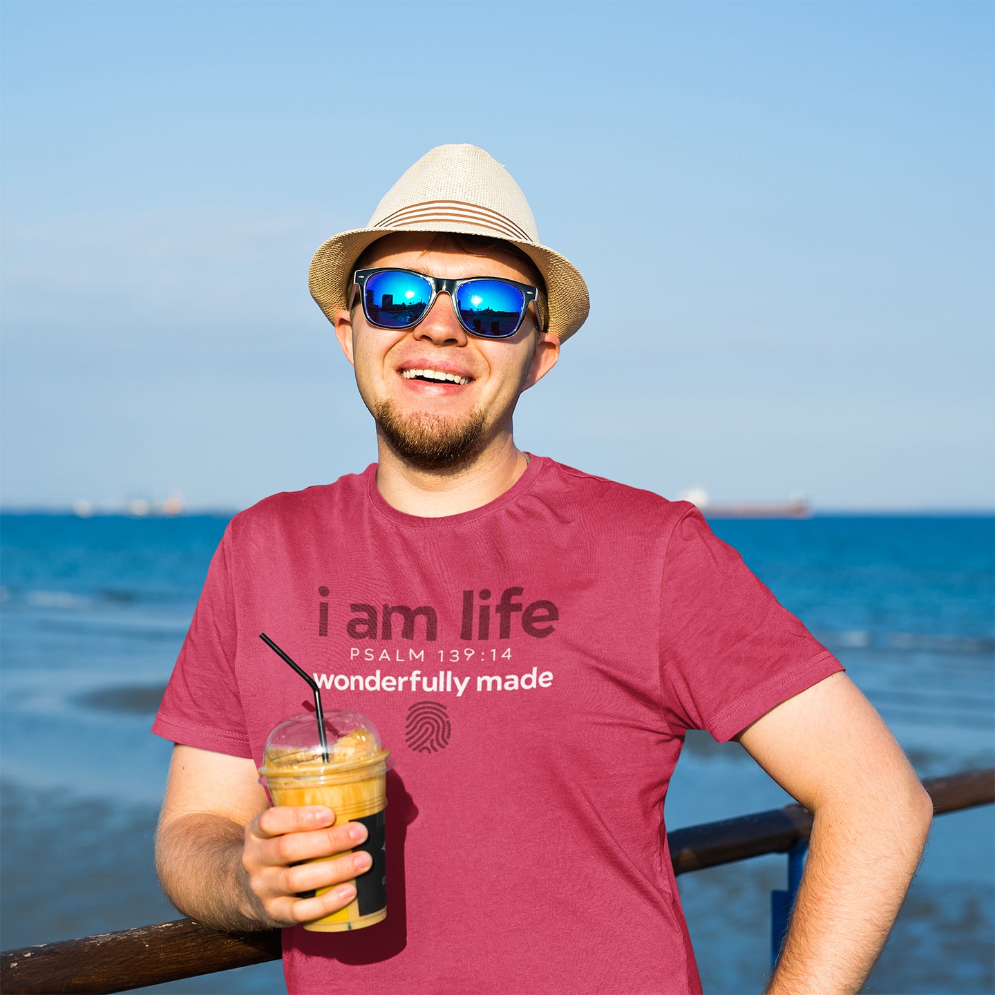 Men's "i am life": T-shirt (Simple)