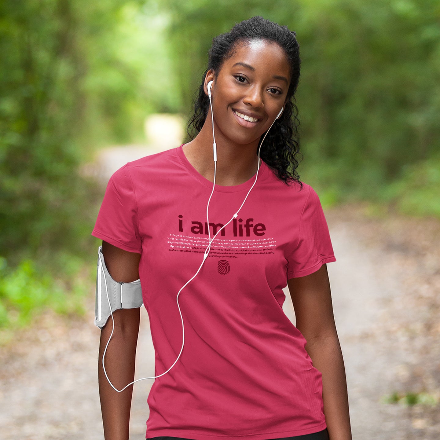 Women's "I am life": T-shirt